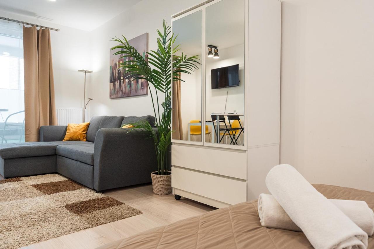 Modern Newly-Built Home By The New York Cafe Boedapest Buitenkant foto